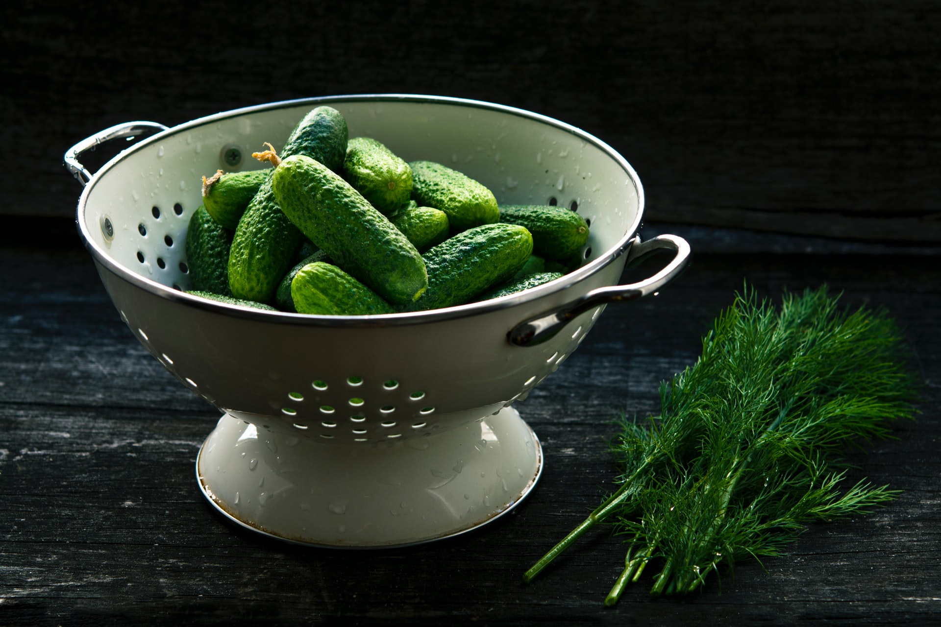 Will Dill Pickles Break a Fast? - Well, it's complicated.